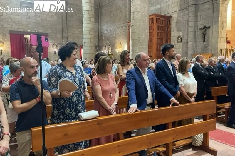 La iglesia parroquial acogía la presentación de la patrona de Peñaranda, Santa María Reina