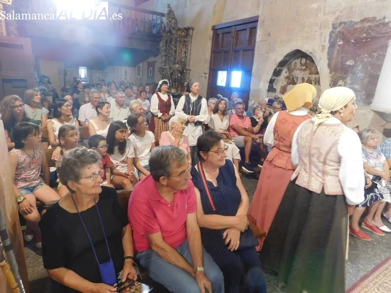 Representación de la obra 'Buscando a Nebrija' en Almenara de Tormes 