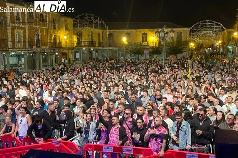 La Plaza de la Constitución acogía el I Festival Loca FM