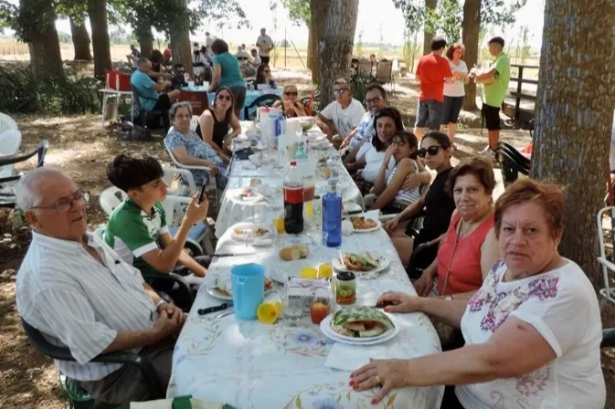 Aldearrubia celebraba una gran paellada este domingo