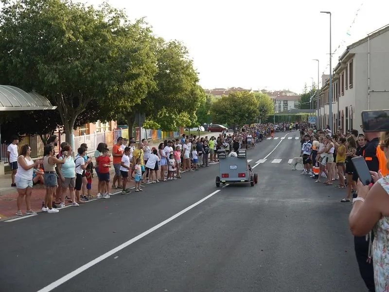 Carrera de Autos Locos en Carbajosa