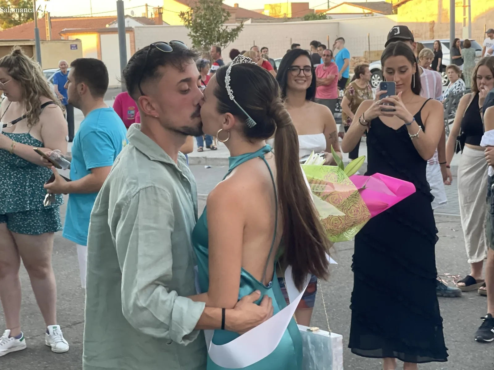 Foto 4 - Babilafuente recibe con ambiente y colorido sus esperadas fiestas 
