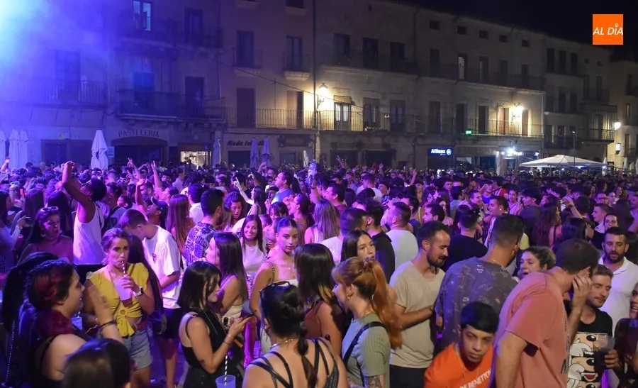 Foto 6 - Clan Zero cierra el c&iacute;rculo del Martes Mayor con un fant&aacute;stico ambiente