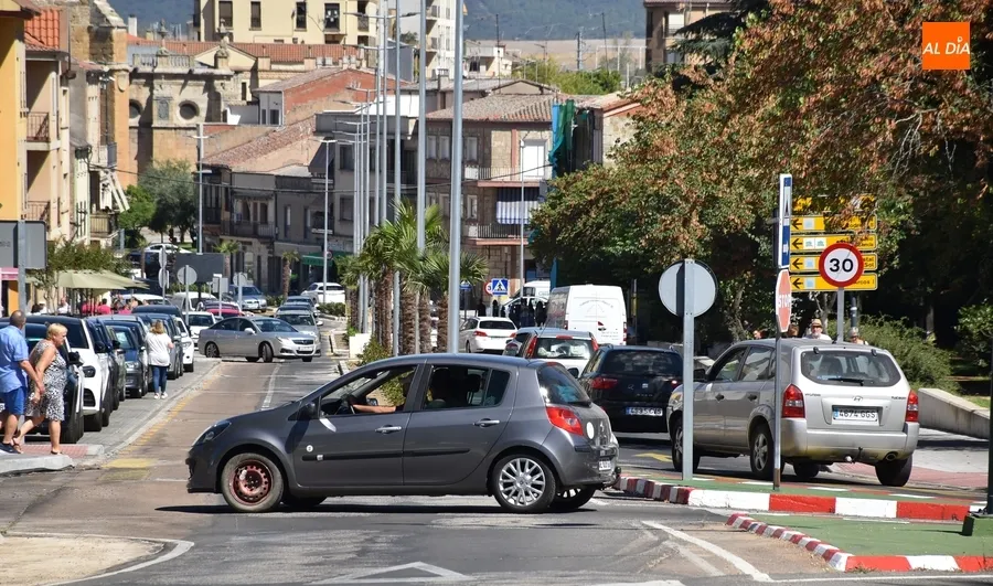 Foto 3 - Ma&ntilde;ana de gran ajetreo en Mir&oacute;briga con multas incluidas por &lsquo;no fijarse&rsquo;