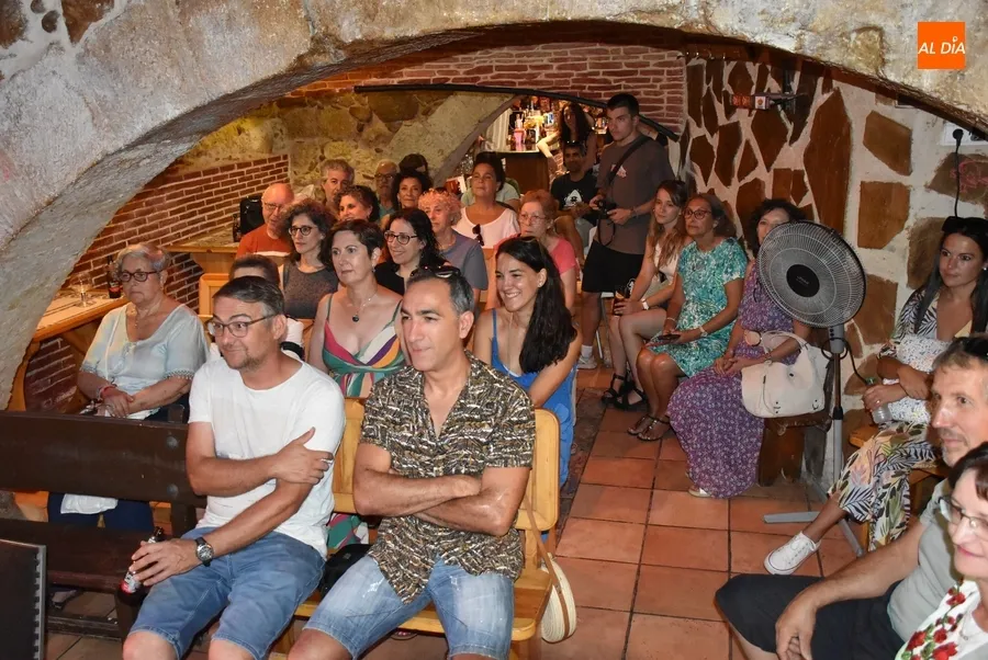 Foto 3 - Familiares y amigos arropan a Sergio Lozano Mateos en la presentaci&oacute;n de su novela &lsquo;Vicio&rsquo;