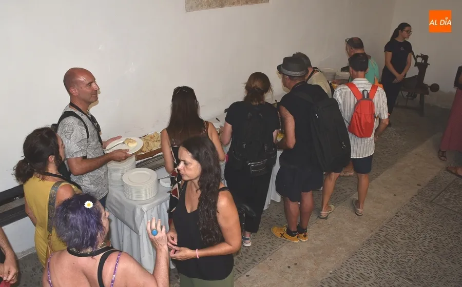 Foto 2 - Los profesionales de la Feria vuelven a comer por un d&iacute;a, cuatro a&ntilde;os despu&eacute;s, en el Palacio de Montarco
