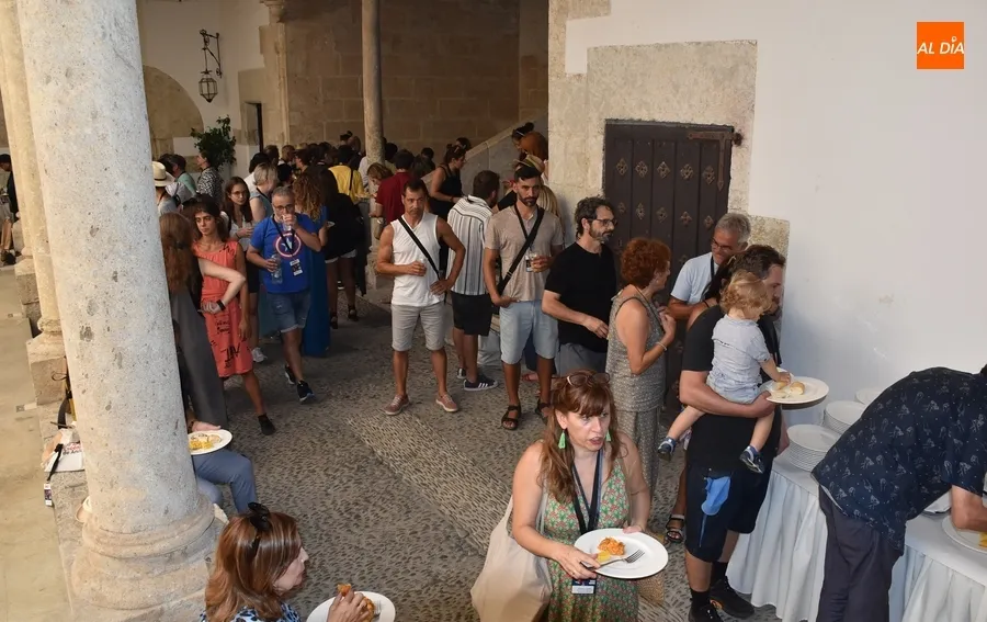 Foto 4 - Los profesionales de la Feria vuelven a comer por un d&iacute;a, cuatro a&ntilde;os despu&eacute;s, en el Palacio de Montarco