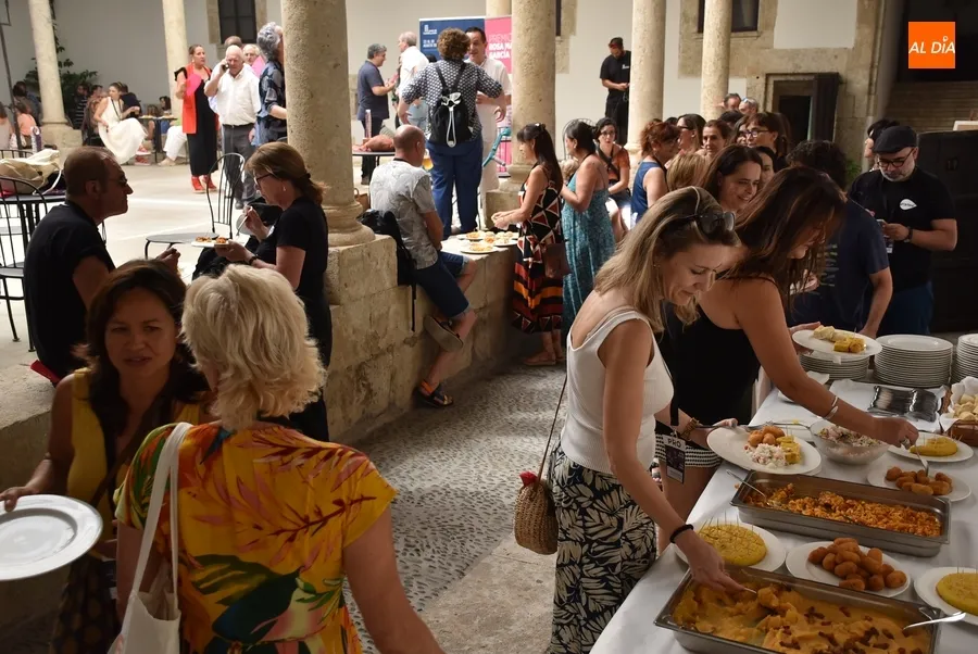 Foto 11 - Los profesionales de la Feria vuelven a comer por un d&iacute;a, cuatro a&ntilde;os despu&eacute;s, en el Palacio de Montarco