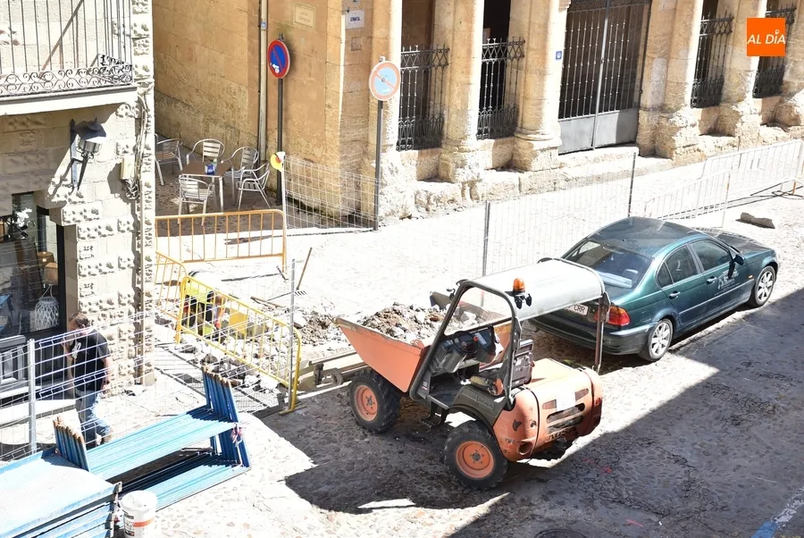 Foto 2 - Registrado un incidente nada m&aacute;s empezar a picar la superficie de la R&uacute;a del Sol