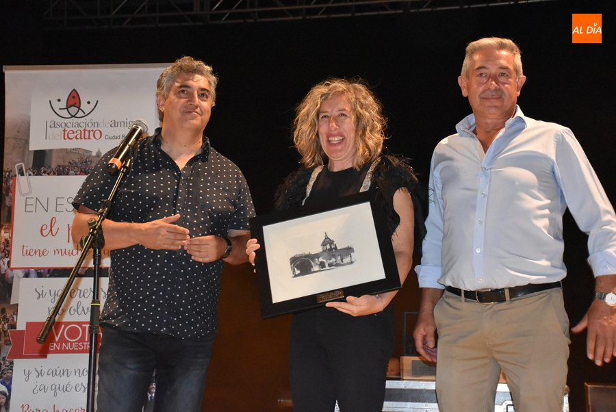 Foto 3 - Los Amigos del Teatro entregan sus Premios de la Feria 2022 