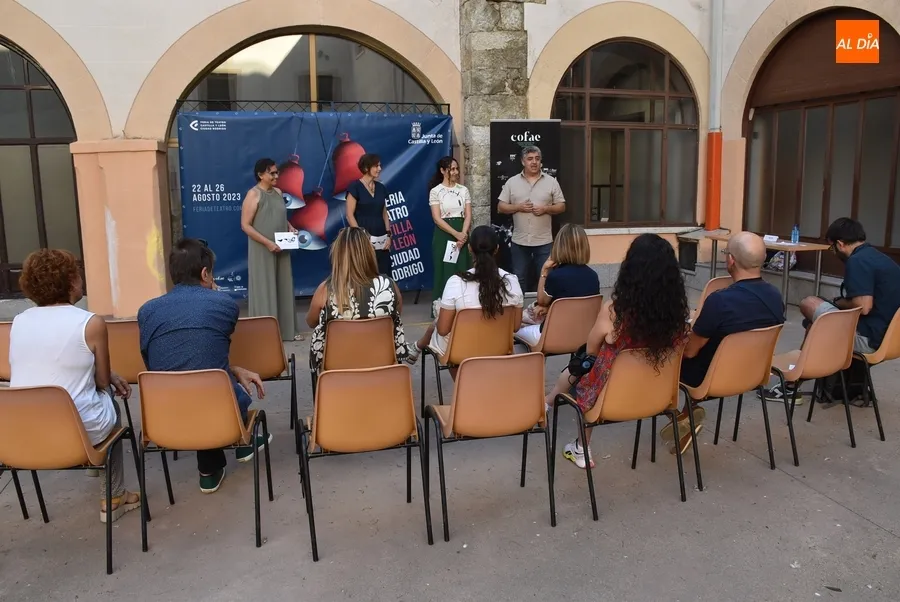 Foto 2 - AEDA se da a conocer en la Feria desmontando mitos y prejuicios en torno a la narraci&oacute;n oral