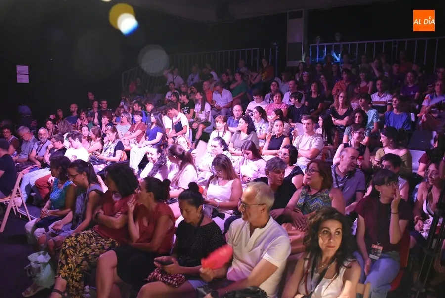 Foto 4 - Amplia tarde de danza en torno a la violencia de g&eacute;nero, el pan o el agua tras el estreno de un &lsquo;Fake reality&rsquo;