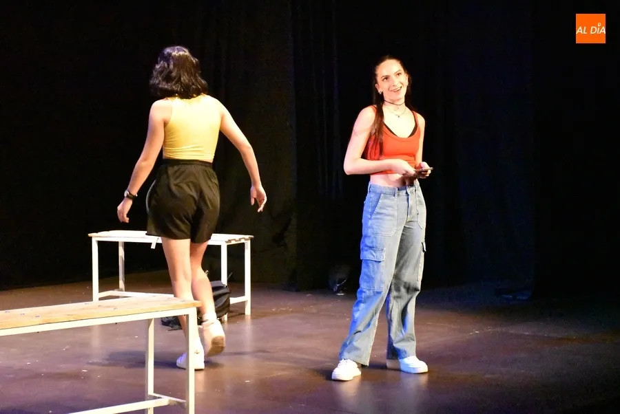 Foto 6 - Amplia tarde de danza en torno a la violencia de g&eacute;nero, el pan o el agua tras el estreno de un &lsquo;Fake reality&rsquo;
