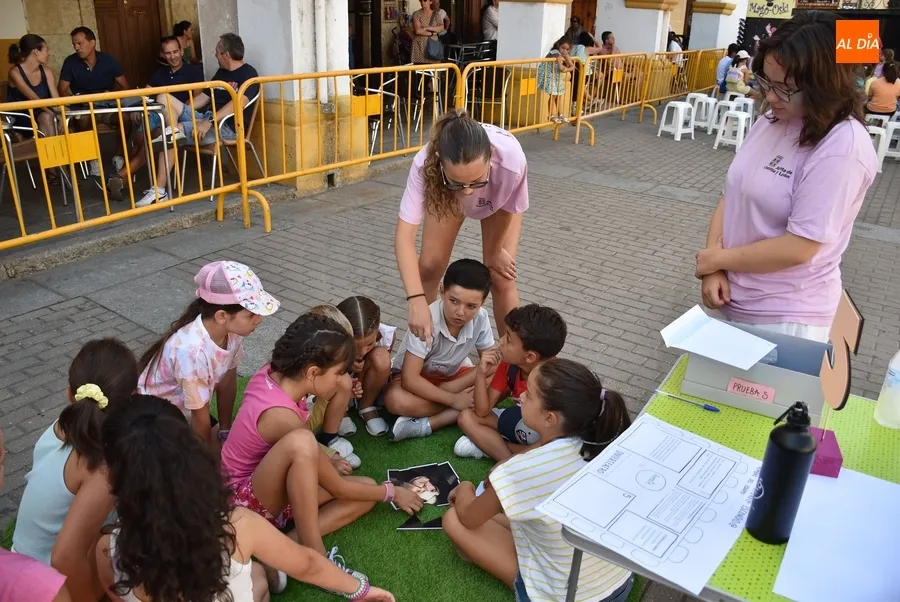 Foto 6 - Los conceptos dramat&uacute;rgicos van calando a trav&eacute;s de los juegos en la concurrida 2&ordf; sesi&oacute;n del Divierteatro