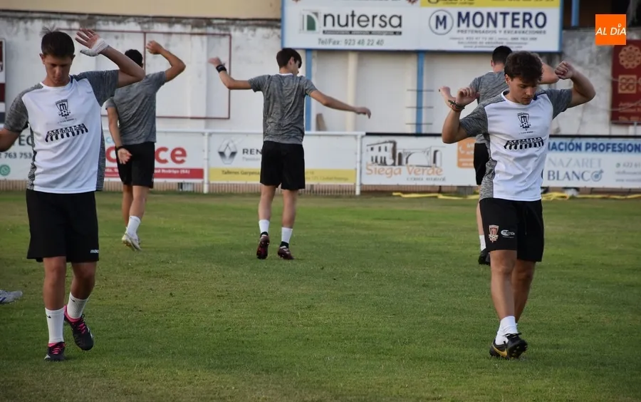 Foto 10 - El Ciudad Rodrigo CF 23/24 empieza la pretemporada