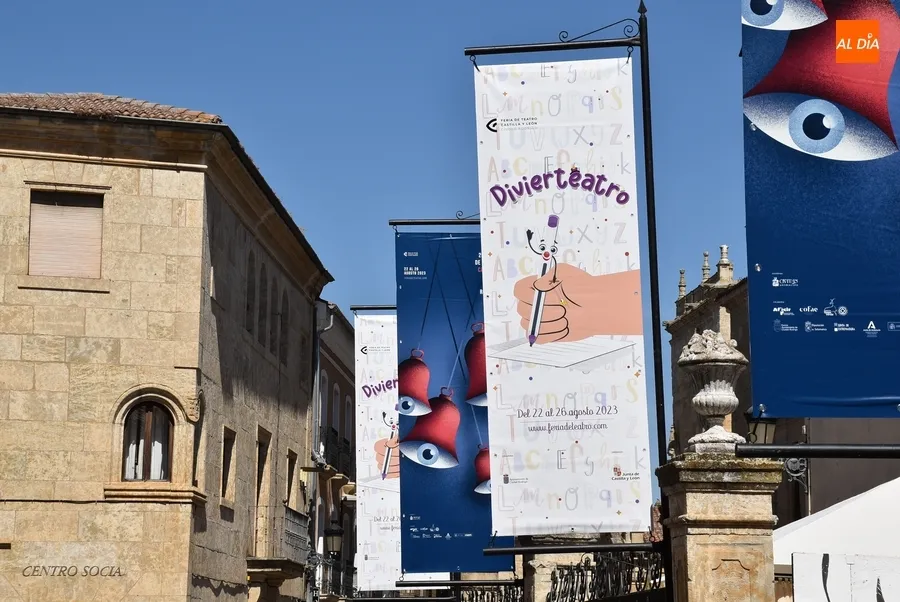 Foto 6 - La Plazuela del Buen Alcalde se empieza a vestir para el Divierteatro