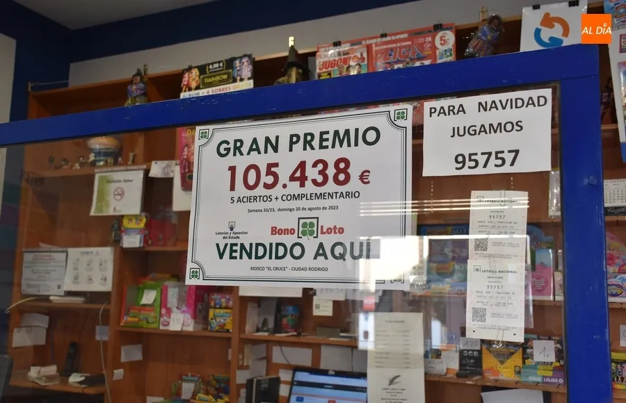 Foto 3 - Los responsables del Kiosko &lsquo;El Cruce&rsquo;, &ldquo;muy contentos&rdquo; tras dar 2 grandes premios en 2 a&ntilde;os