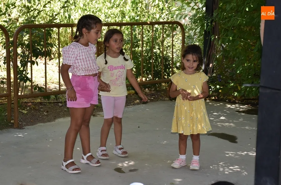 Foto 6 - Una sesi&oacute;n de Got Talent cierra el Campamento Urbano de Verano