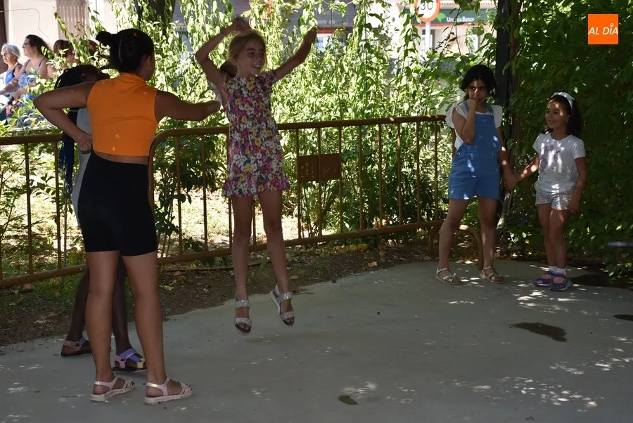 Foto 10 - Una sesi&oacute;n de Got Talent cierra el Campamento Urbano de Verano
