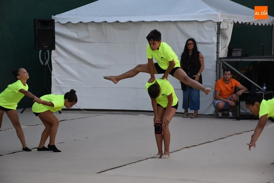 Foto 6 - El Club &Iacute;taca protagoniza el renacimiento tras 7 a&ntilde;os de las fiestas del Valle de San Mart&iacute;n