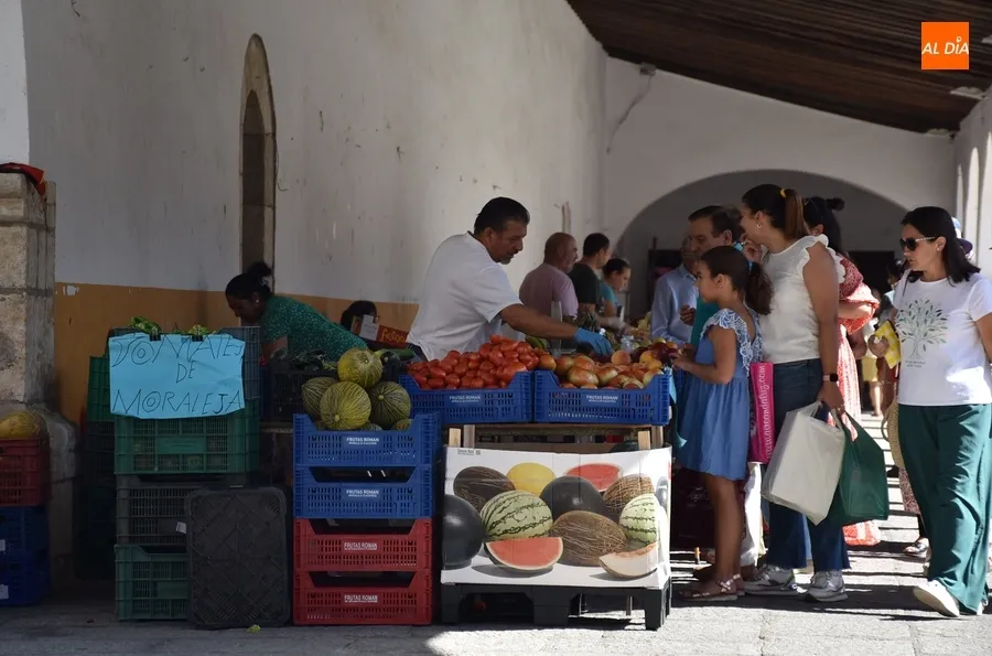 Foto 4 - El mercado de los martes cierra con su edici&oacute;n m&aacute;s colorida su rep&oacute;ker de sesiones especiales