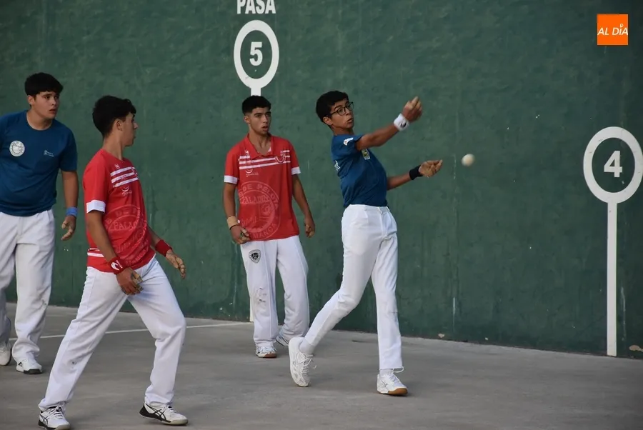 Foto 11 - Mir&oacute;briga evoca su pasado pelotari con los primeros partidos formales en m&aacute;s de tres d&eacute;cadas