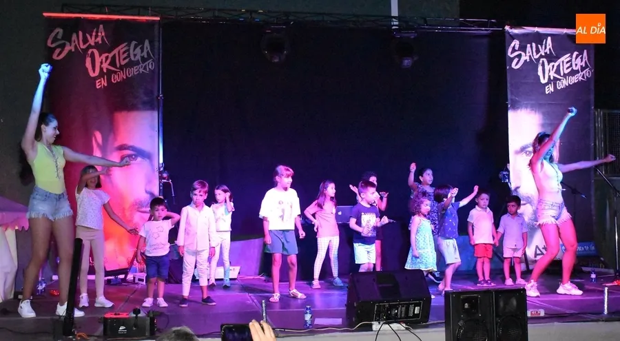 Foto 8 - Salva Ortega lidera la noche festiva en el Valle de San Mart&iacute;n