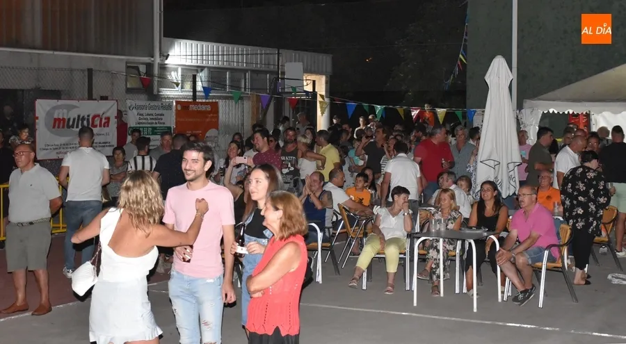 Foto 10 - Salva Ortega lidera la noche festiva en el Valle de San Mart&iacute;n