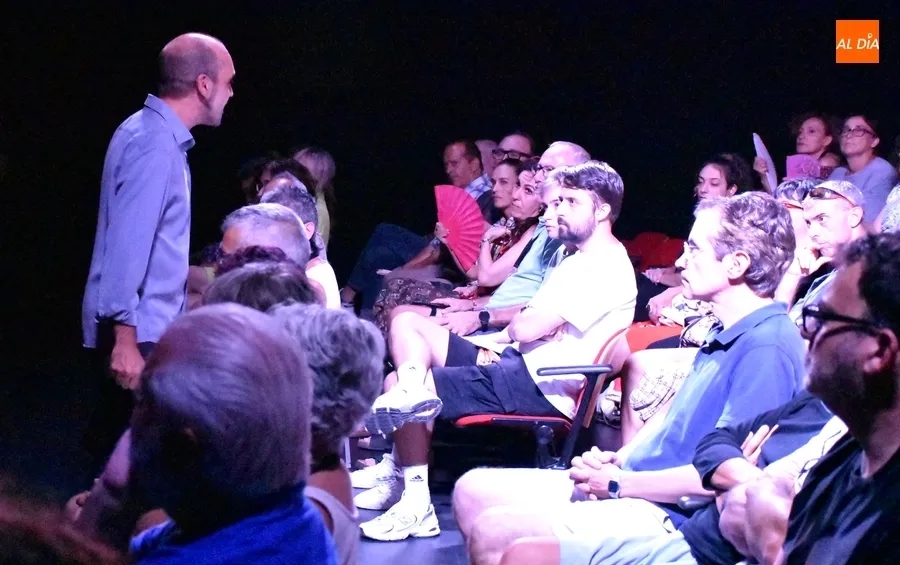 Foto 5 - Un estreno absoluto con los art&iacute;culos de Manuel Vicent como eje encabeza la tarde-noche en sala