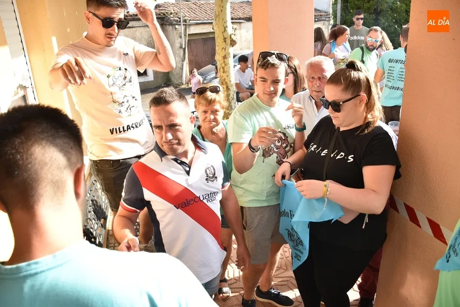 Foto 8 - Los Kintos 2023 de Villasrubias acaban a remojo tras ofrecer el preg&oacute;n de las fiestas