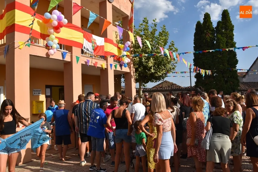 Foto 9 - Los Kintos 2023 de Villasrubias acaban a remojo tras ofrecer el preg&oacute;n de las fiestas