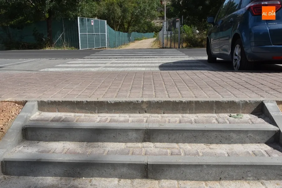 Foto 3 - Listas las escaleras de &lsquo;acceso directo&rsquo; desde la Cuesta de las Higueras a la Alameda Vieja