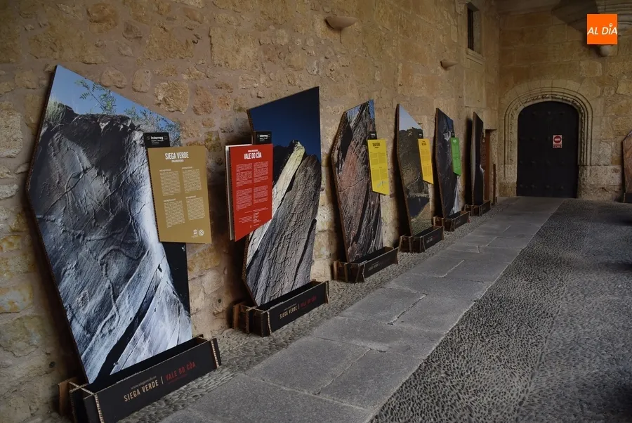 Foto 4 - El Ayuntamiento procede al obligado desmontaje de las exposiciones que ten&iacute;a en Los &Aacute;guila