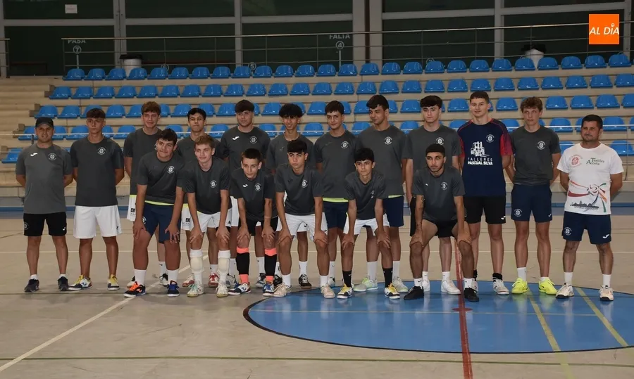 Foto 6 - El III Juvenil inicia una nueva etapa con la permanencia en Divisi&oacute;n de Honor como objetivo