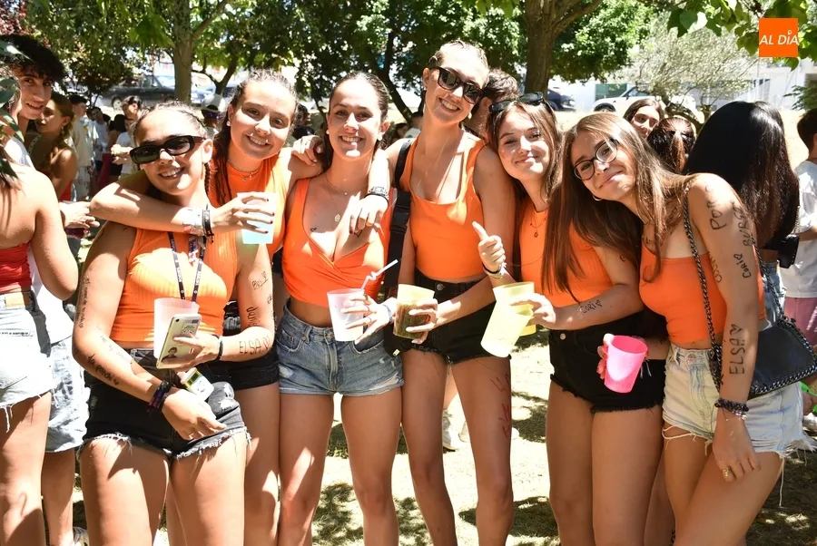 Foto 10 - El botell&oacute;dromo del Valle de San Mart&iacute;n va renovando sus adeptos con ambiente desde 1&ordf; hora