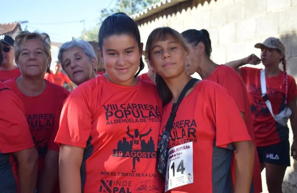 Foto 7 - Juan Calvo y Montserrat Alonso se imponen en la 8&ordf; Carrera Popular de Aldehuela de Yeltes