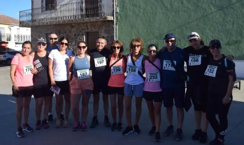 Foto 3 - Ra&uacute;l Blanco y Olga Justo se llevan la 2&ordf; Carrera Popular de Morasverdes