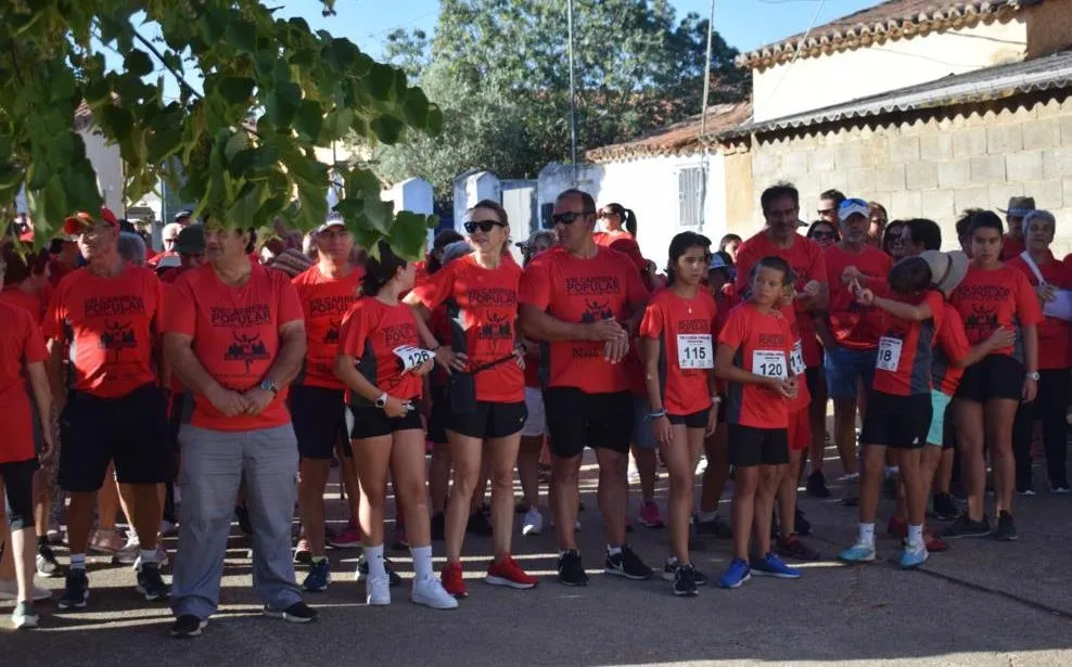 Foto 9 - Juan Calvo y Montserrat Alonso se imponen en la 8&ordf; Carrera Popular de Aldehuela de Yeltes