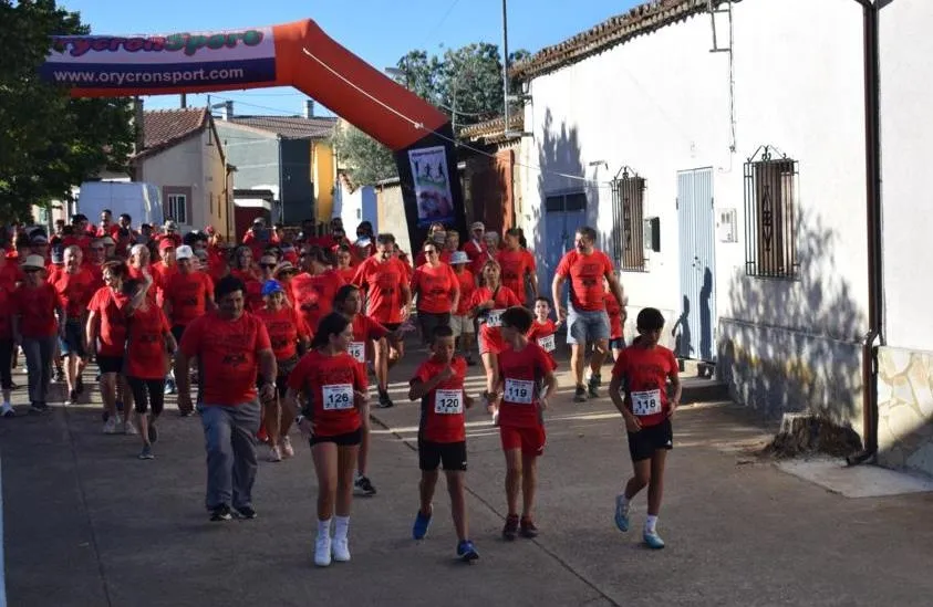 Foto 11 - Juan Calvo y Montserrat Alonso se imponen en la 8&ordf; Carrera Popular de Aldehuela de Yeltes