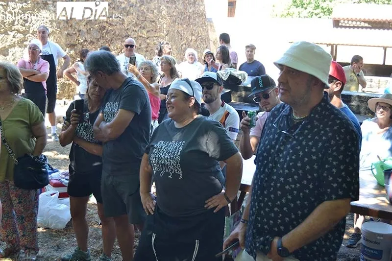 Foto 10 - Gran ambiente festivo en el D&iacute;a del Calderillo de B&eacute;jar