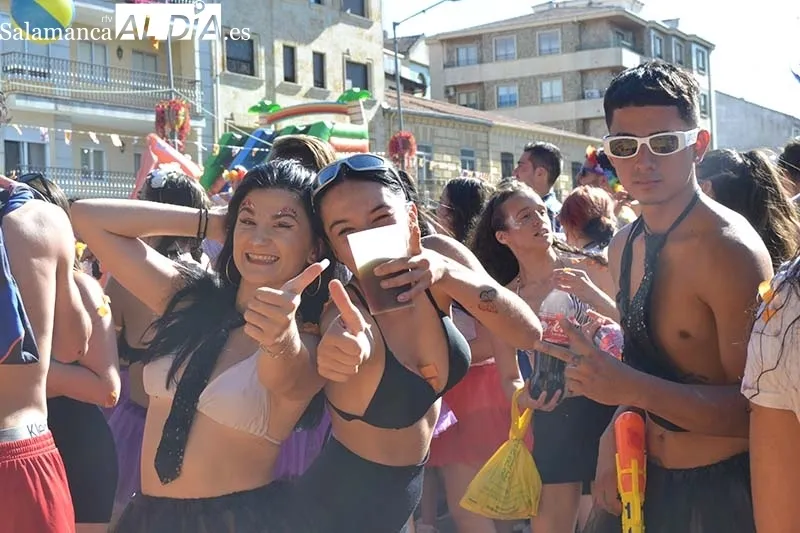 Foto 5 - Vibrante chupinazo para comenzar las fiestas en Guijuelo