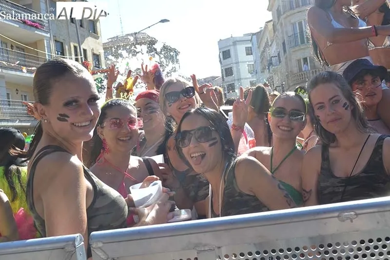 Foto 4 - Vibrante chupinazo para comenzar las fiestas en Guijuelo