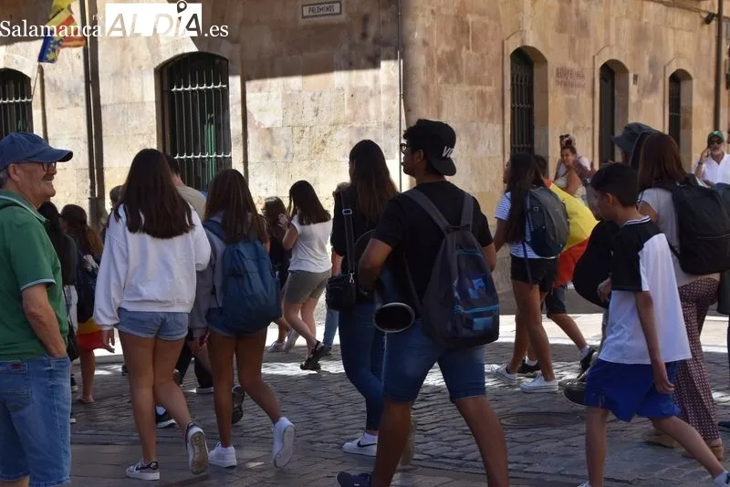 Foto 10 - Los j&oacute;venes de la JMJ se hacen notar en Salamanca antes de ir a Lisboa