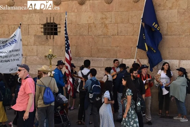 Foto 2 - Los j&oacute;venes de la JMJ se hacen notar en Salamanca antes de ir a Lisboa