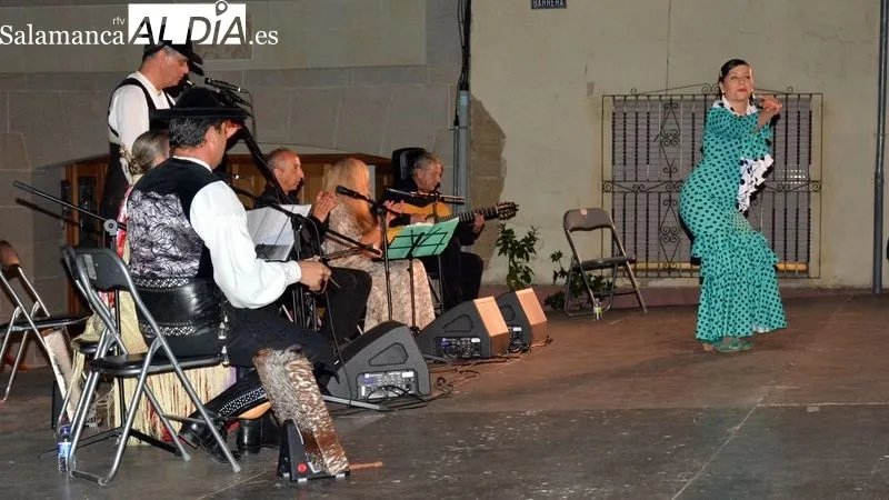 El folclore charro y el andaluz se unieron en las canciones y bailes 