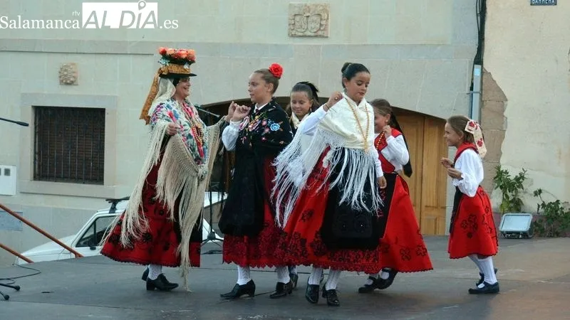 El grupo Santa María Liminares es el promotor del festival de folclore