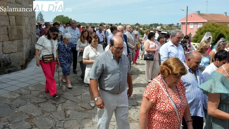 Foto 5 - Los lumbralenses celebran la fiesta de la Patrona, la Virgen de la Asunci&oacute;n