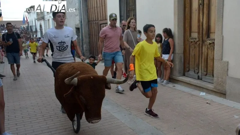 Niñas y niños de todas las edades disfrutaron con los carretones