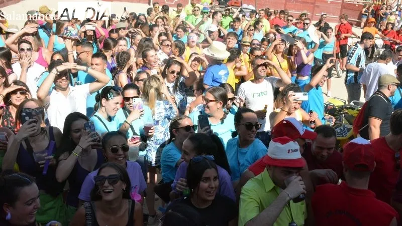 Foto 7 - Las Pe&ntilde;as irrumpen con fuerza en las fiestas de 'Los Toros' de Lumbrales