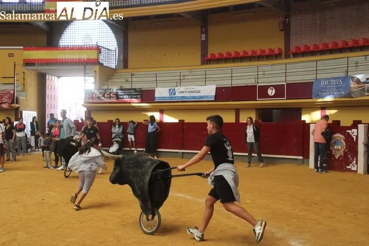 Foto 9 - Los m&aacute;s peque&ntilde;os comienzan su gran d&iacute;a con un encierro infantil